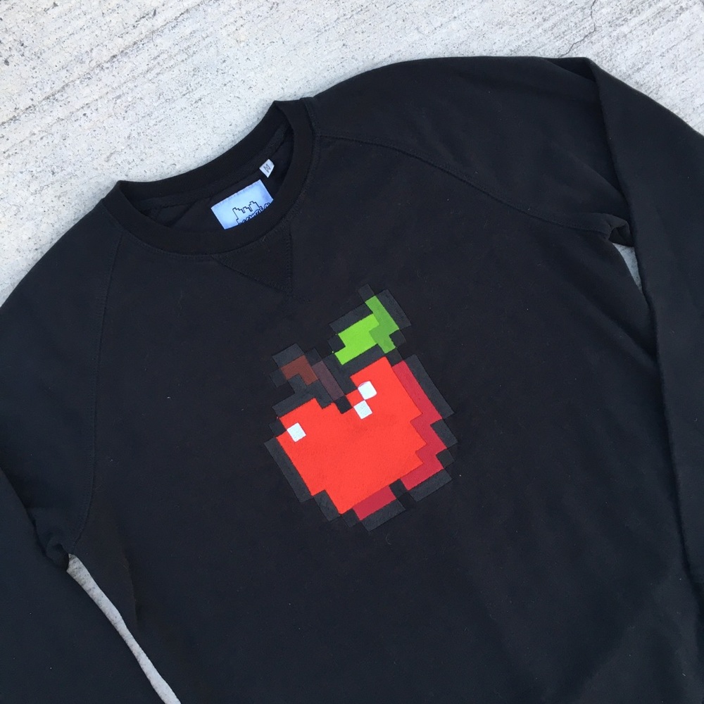 Bricktown Black Embroidered Apple Sweatshirt
